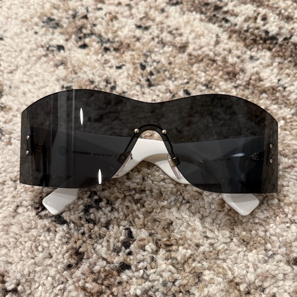 NEW Burberry Shield Sunglasses